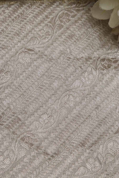 Dyeable Banarasi Georgette Fabric ( 2.5 Mtr ) - Luxurion World