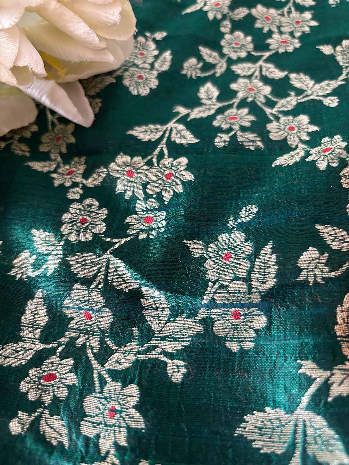 Green Banarasi Raw Silk Flower Design Meenakari Flower Design Fabric ( 1 Mtr ) - Luxurion World
