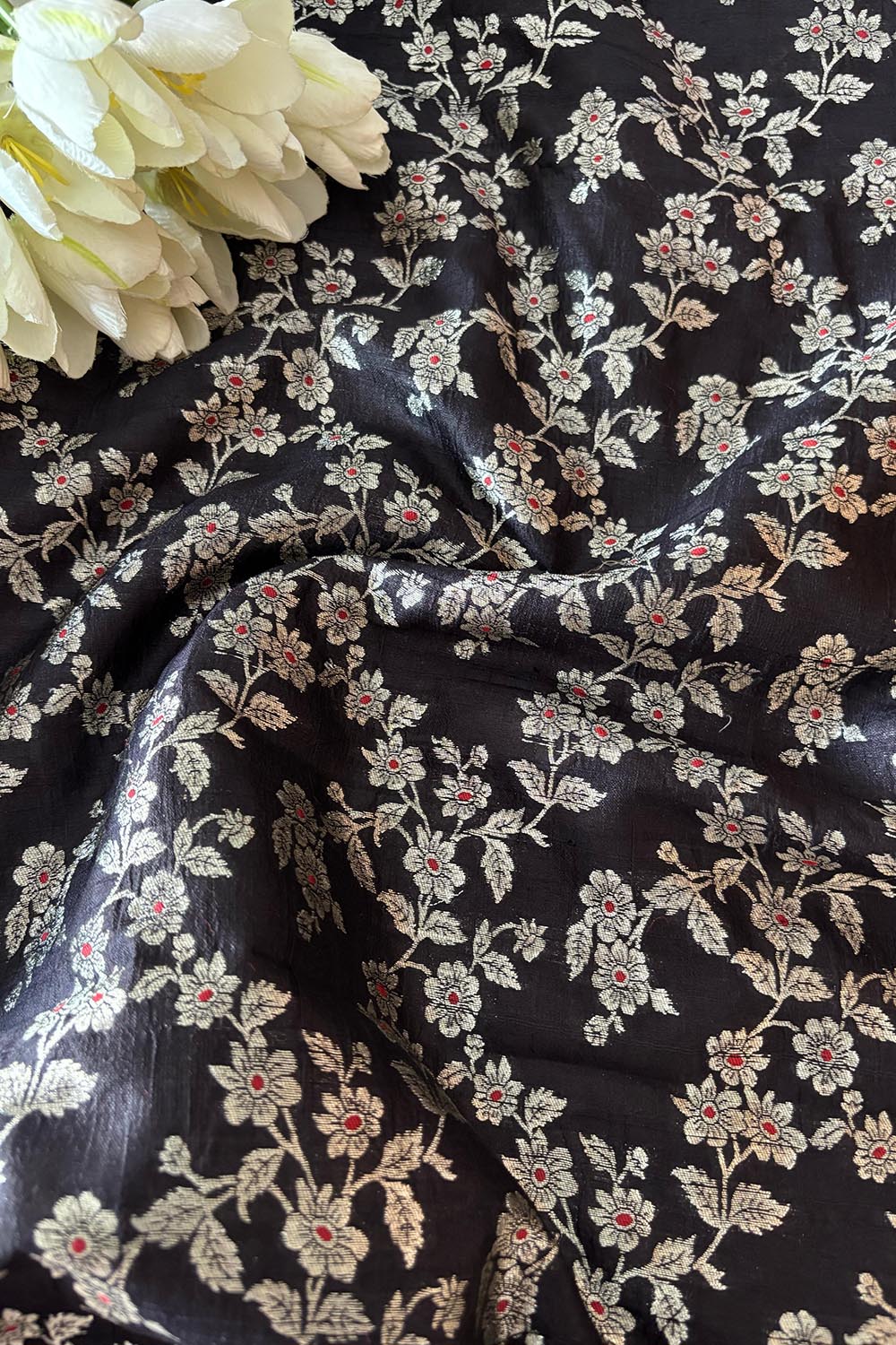 Elegant Black Banarasi Raw Silk Flower Design Meenakari Flower Design Fabric ( 1 Mtr ) - Luxurion World