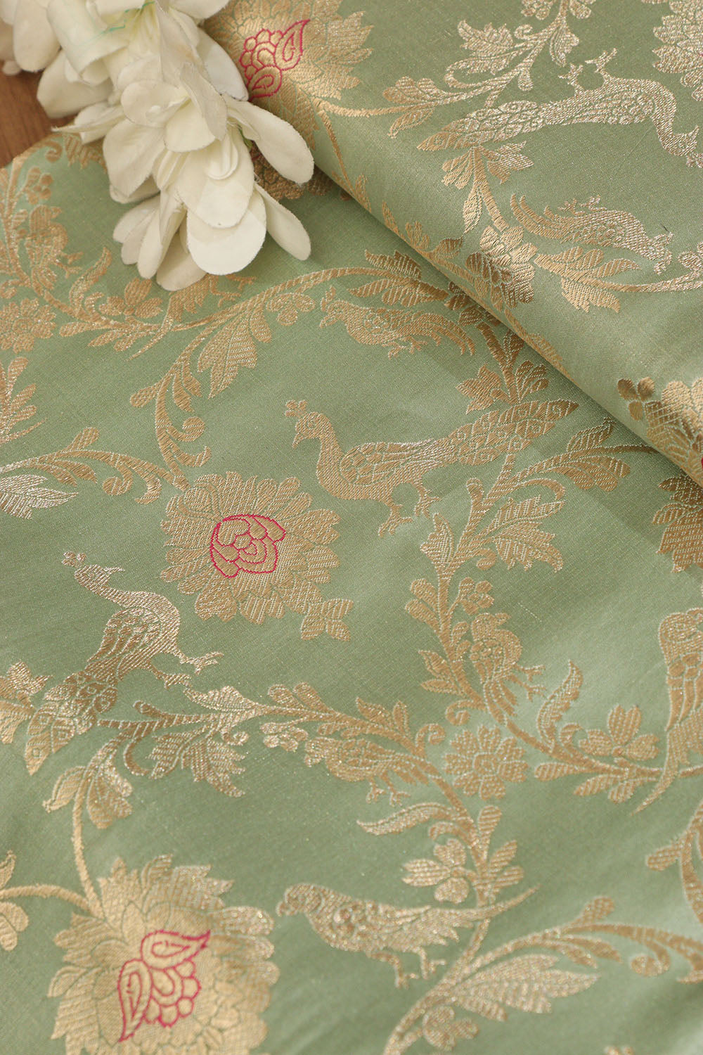 Green Handloom Banarasi Pure Katan Silk Meenakari Fabric ( 1 Mtr ) - Luxurion World