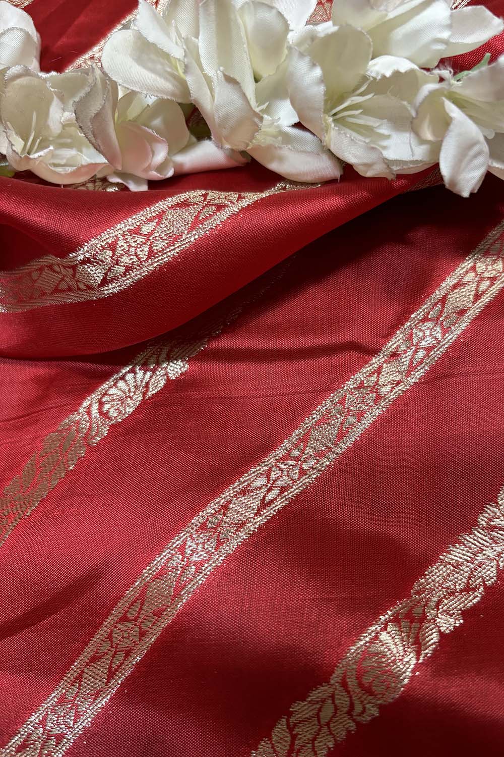 Red Banarasi Handloom Pure Silk Stripes Design Fabric ( 1 Mtr ) - Luxurion World