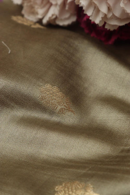 Elegant Grey Banarasi Handloom Chiniya Silk Fabric ( 2.5 Mtr ) - Luxurion World