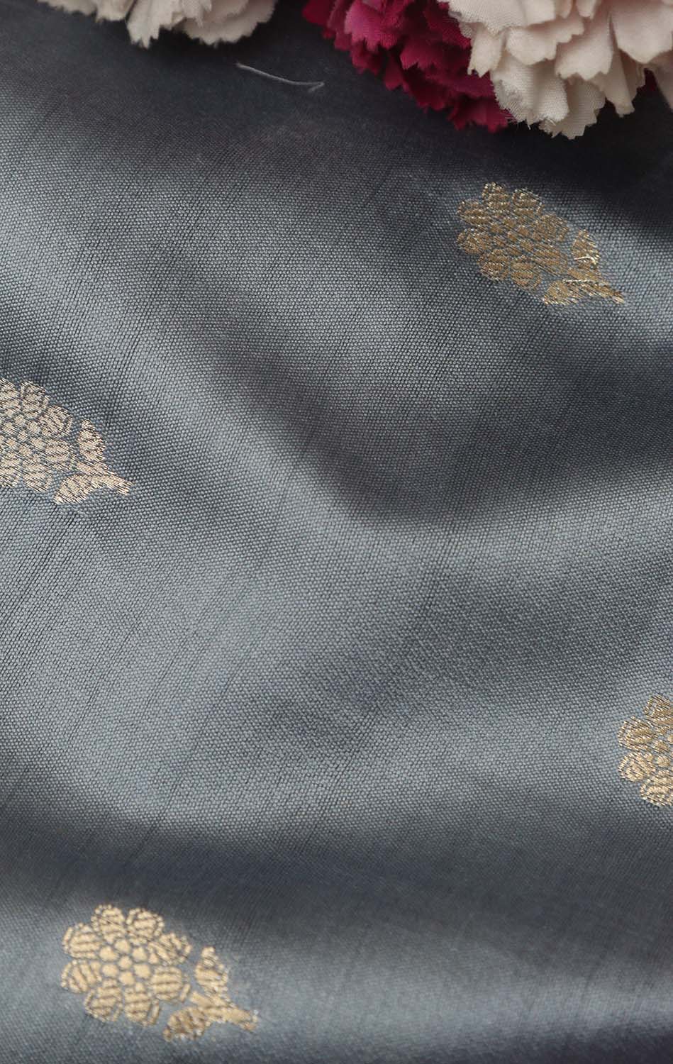 Elegant Grey Banarasi Handloom Chiniya Silk Fabric ( 2.5 Mtr ) - Luxurion World