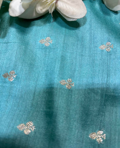Stunning Blue Banarasi Handloom Moonga Silk Fabric ( 2.5 Mtr ) - Luxurion World