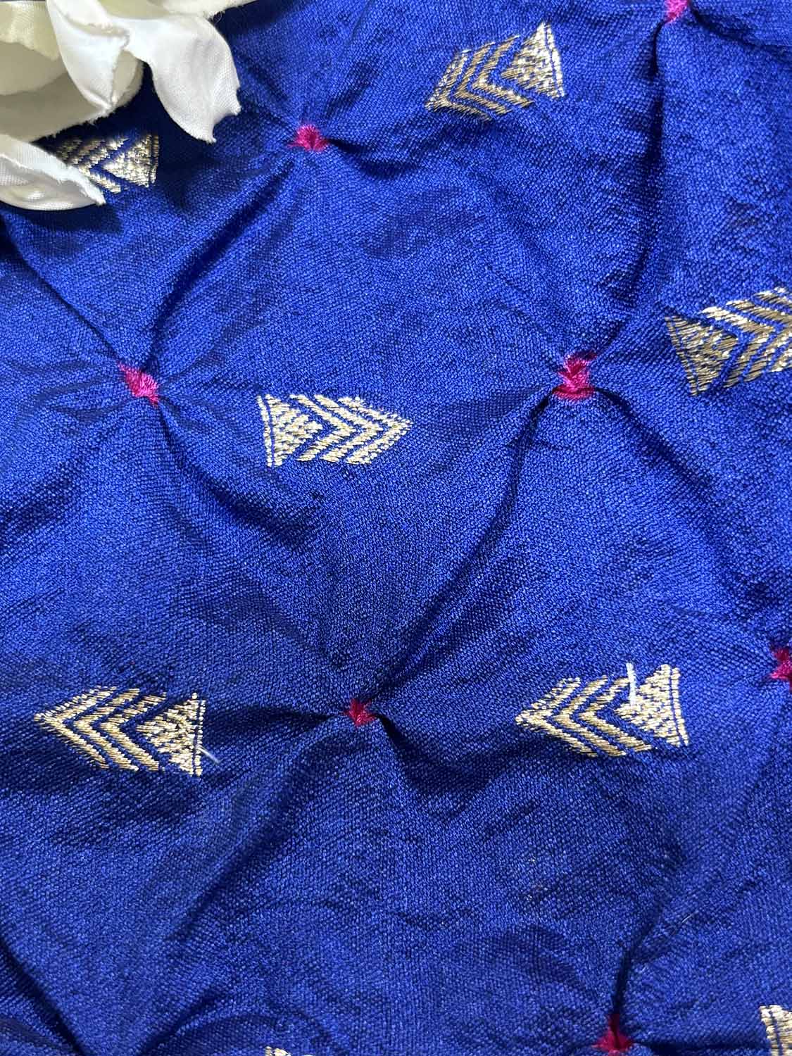 Elegant Blue Banarasi Bandhani Handloom Chiniya Silk Fabric ( 2.5 Mtr ) - Luxurion World