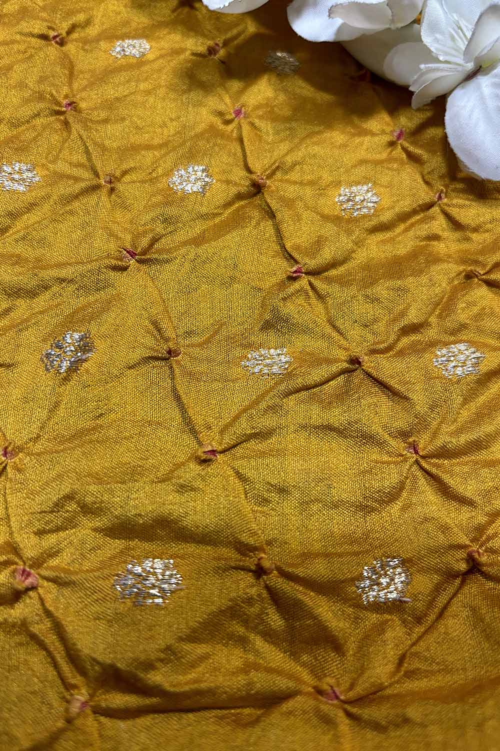 Yellow Banarasi Bandhani Handloom Chiniya Silk Fabric ( 2.5 Mtr ) - Luxurion World