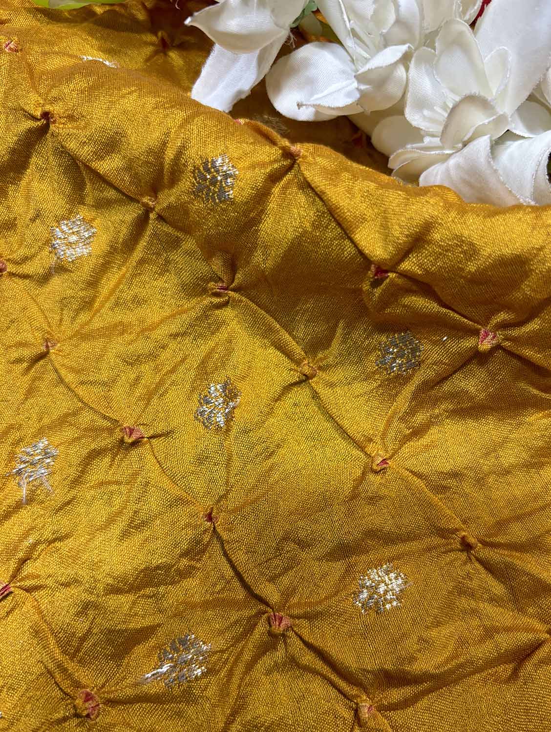 Yellow Banarasi Bandhani Handloom Chiniya Silk Fabric ( 2.5 Mtr ) - Luxurion World