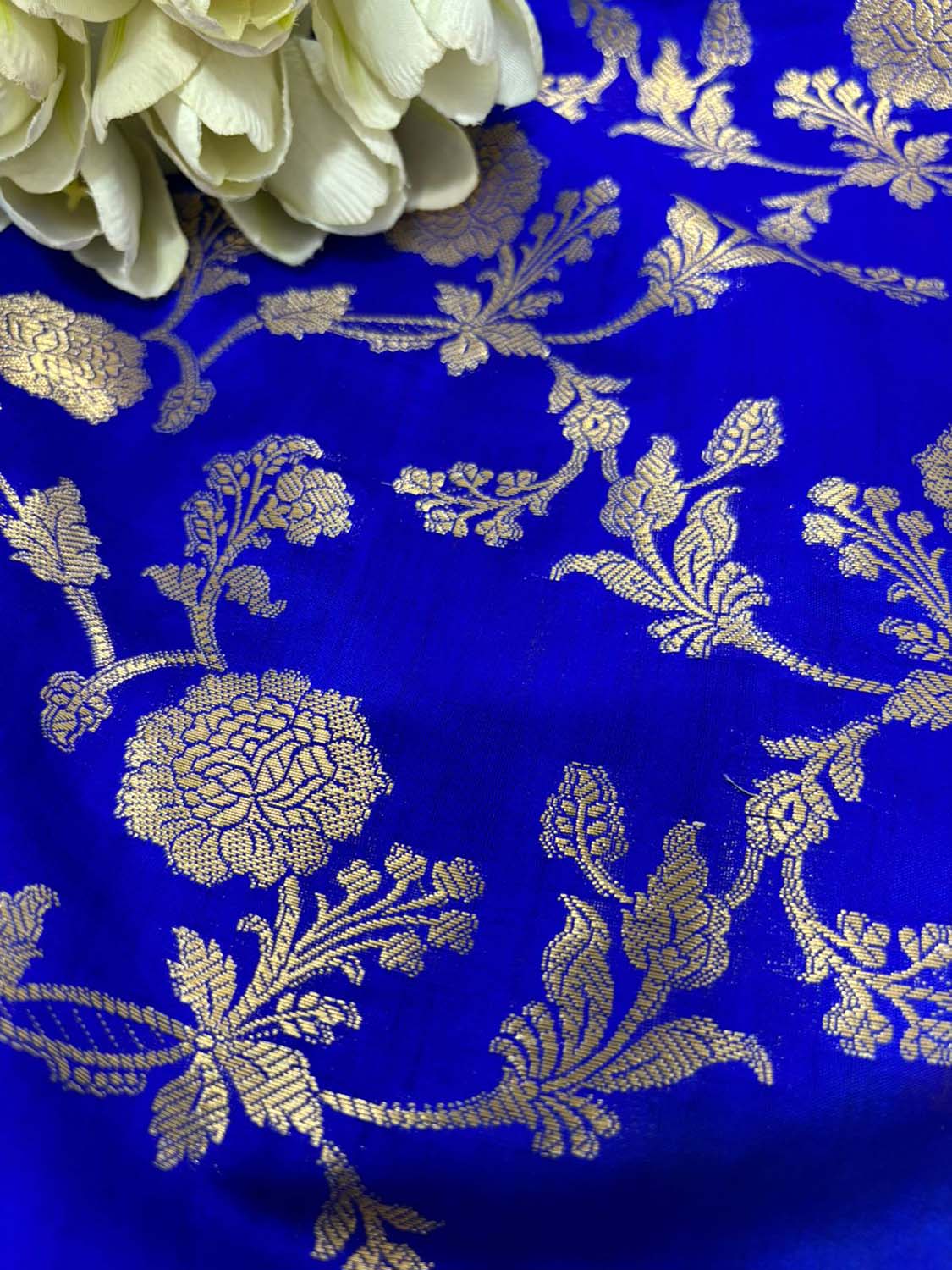 Elegant Blue Banarasi Handloom Chiniya Silk Fabric ( 2.5 Mtr ) - Luxurion World