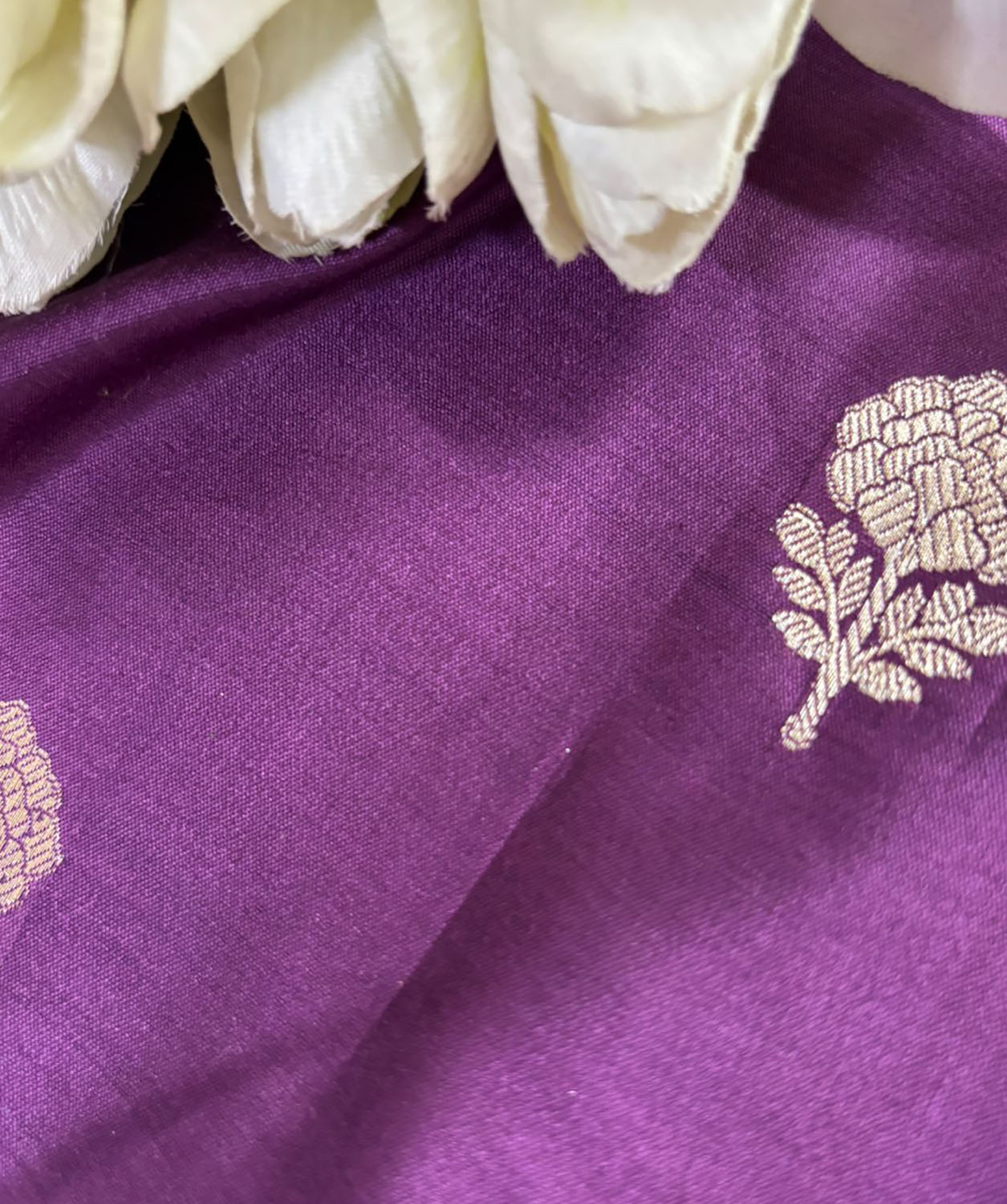 Elegant Purple Banarasi Handloom Chiniya Silk Fabric ( 2.5 Mtr ) - Luxurion World
