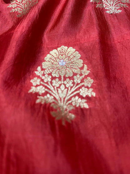 Stunning Red Banarasi Handloom Pure Katan Silk Fabric ( 2.5 Mtrs ) - Luxurion World