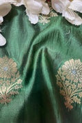 Stunning Green Banarasi Handloom Pure Katan Silk Fabric ( 2.5 Mtrs ) - Luxurion World
