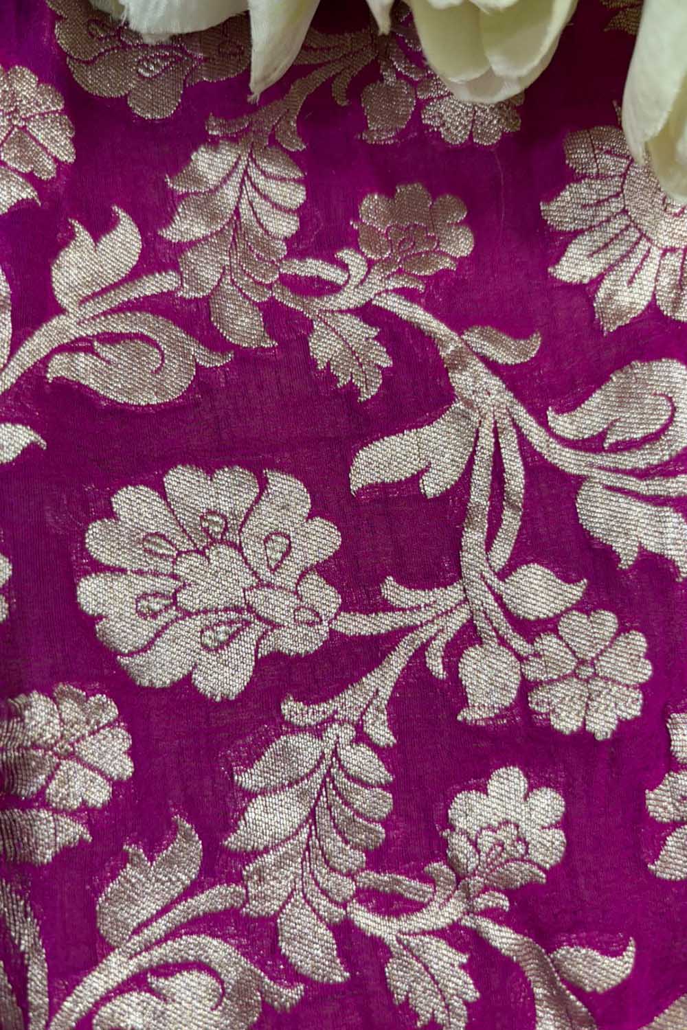Elegant Purple Banarasi Handloom Pure Georgette Fabric ( 2.5 Mtr ) - Luxurion World
