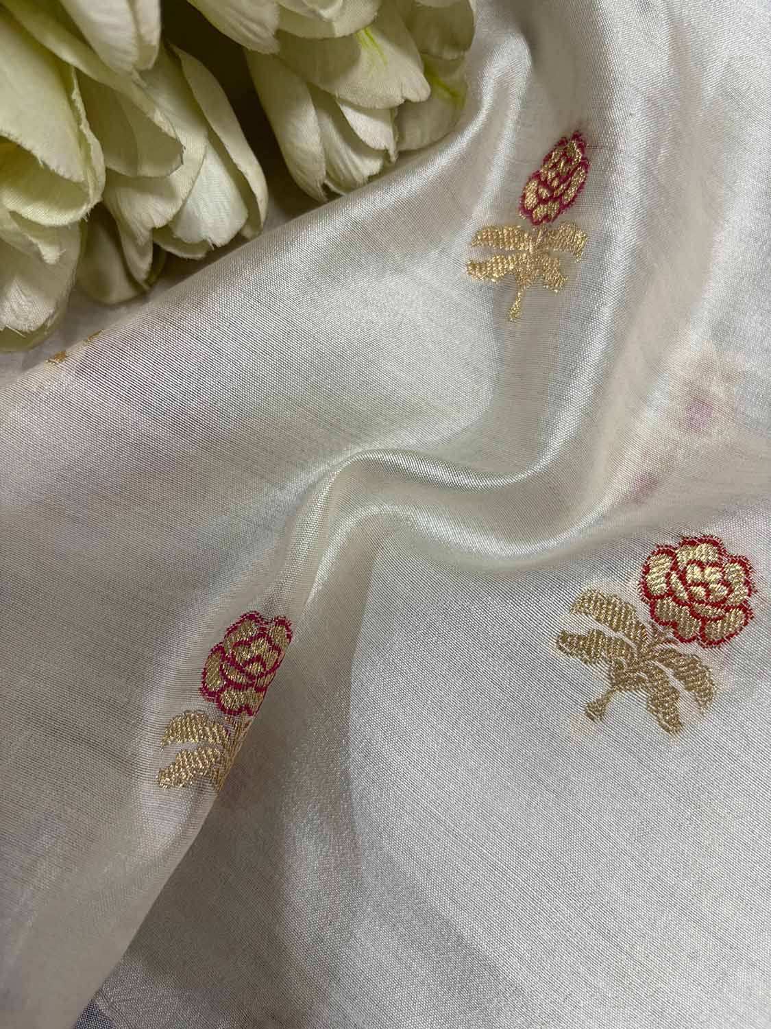 Dyeable Banarasi Handloom Chiniya Silk Fabric ( 2.5 Mtr ) - Luxurion World