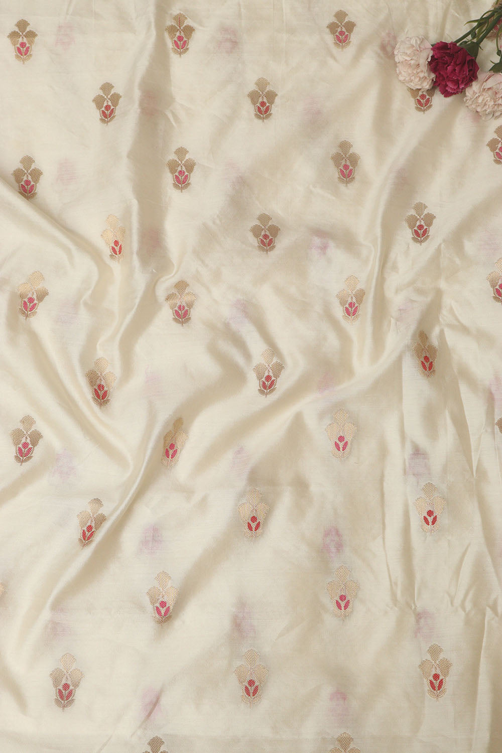 Dyeable Banarasi Handloom Chiniya Silk Fabric (1 Mtr ) - Luxurion World