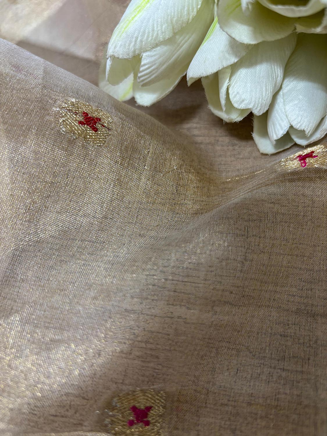 Dyeable Banarasi Handloom Tissue Silk Fabric ( 2.5 Mtr ) - Luxurion World