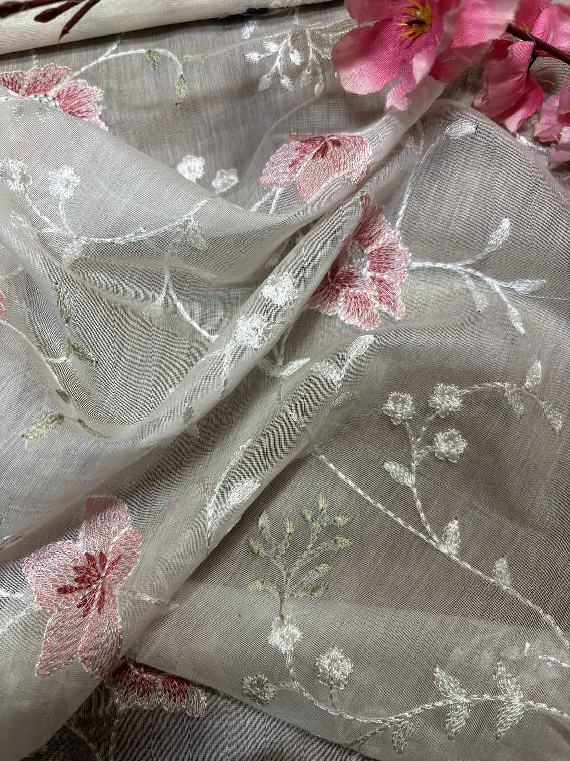 Dyeable Banarasi Handloom Mul Cotton Fabric ( 2.5 Mtr ) - Luxurion World