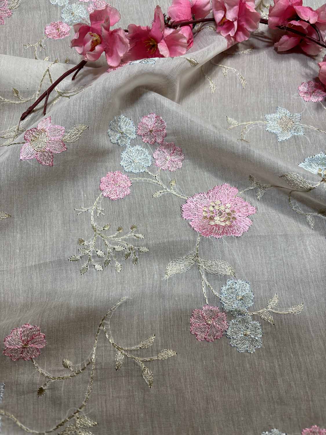 Dyeable Banarasi Handloom Mul Cotton Fabric ( 2.5 Mtr ) - Luxurion World