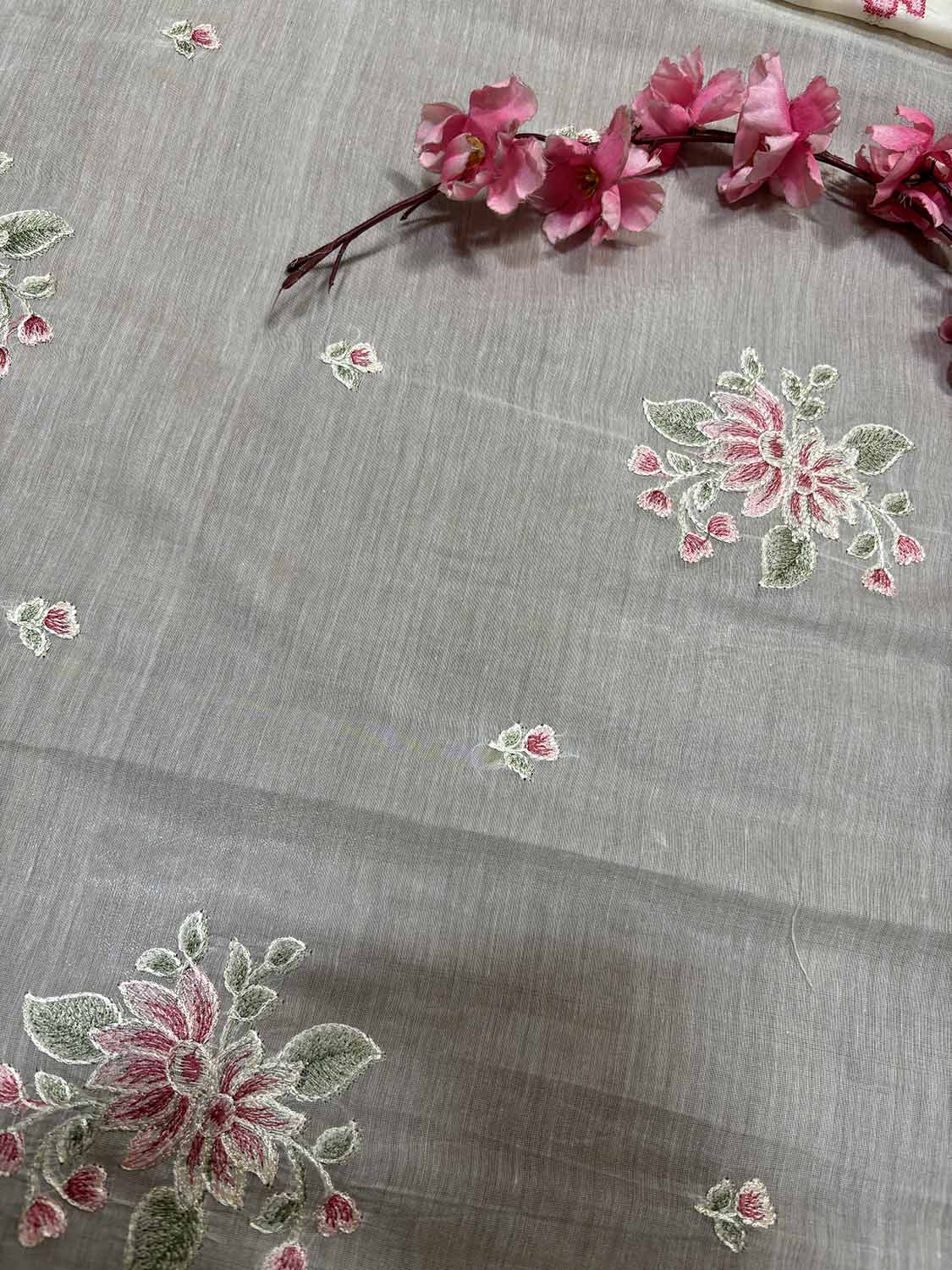 Dyeable Banarasi Handloom Mul Cotton Fabric ( 2.5 Mtr ) - Luxurion World