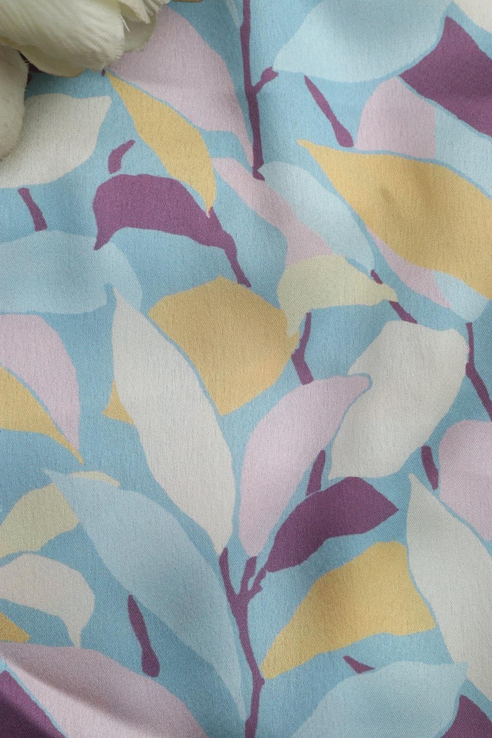 Multicolor Digital Printed Japan Satin Fabric ( 1 Mtr ) - Luxurion World