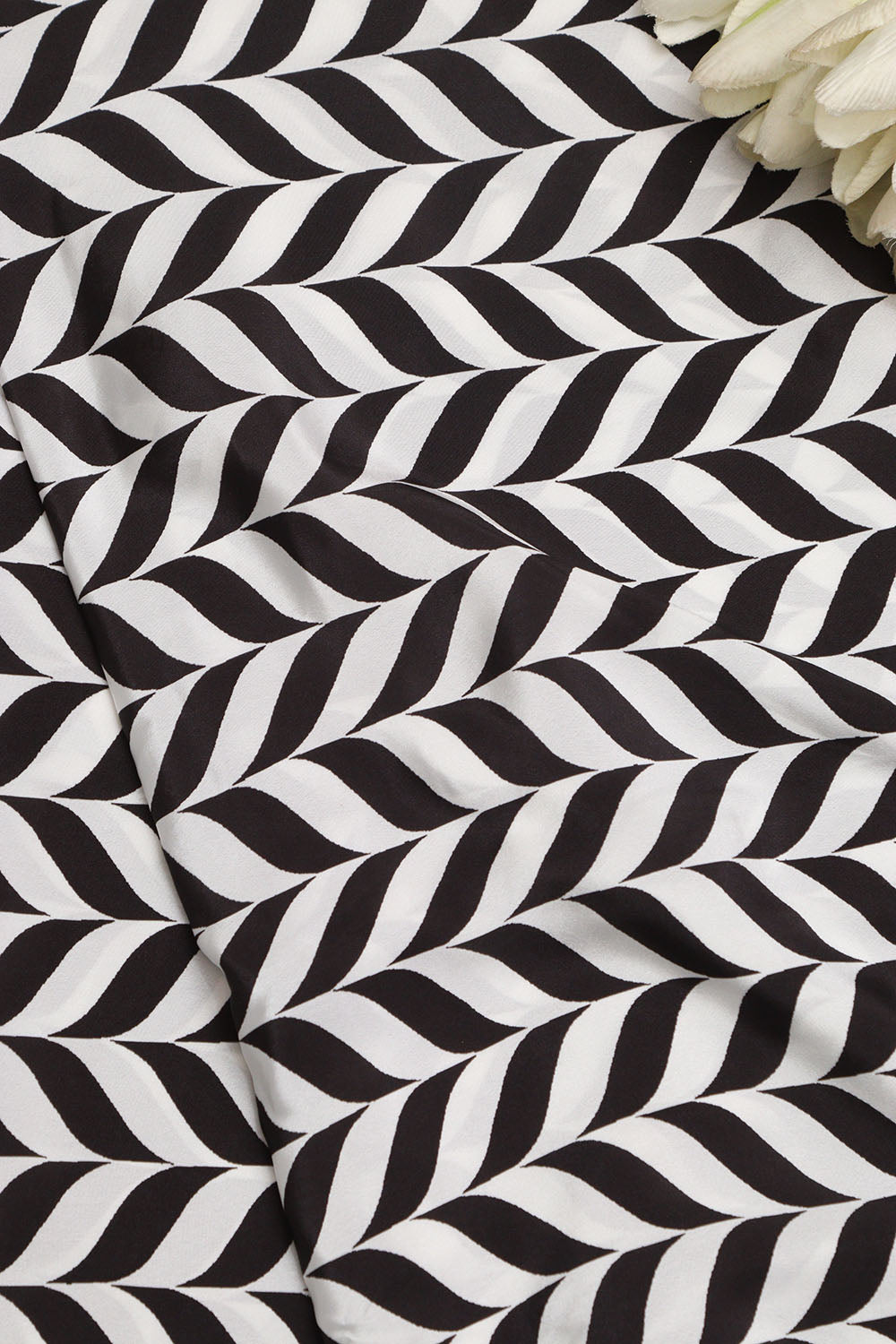 Black Digital Printed Crepe Fabric ( 1 Mtr ) - Luxurion World
