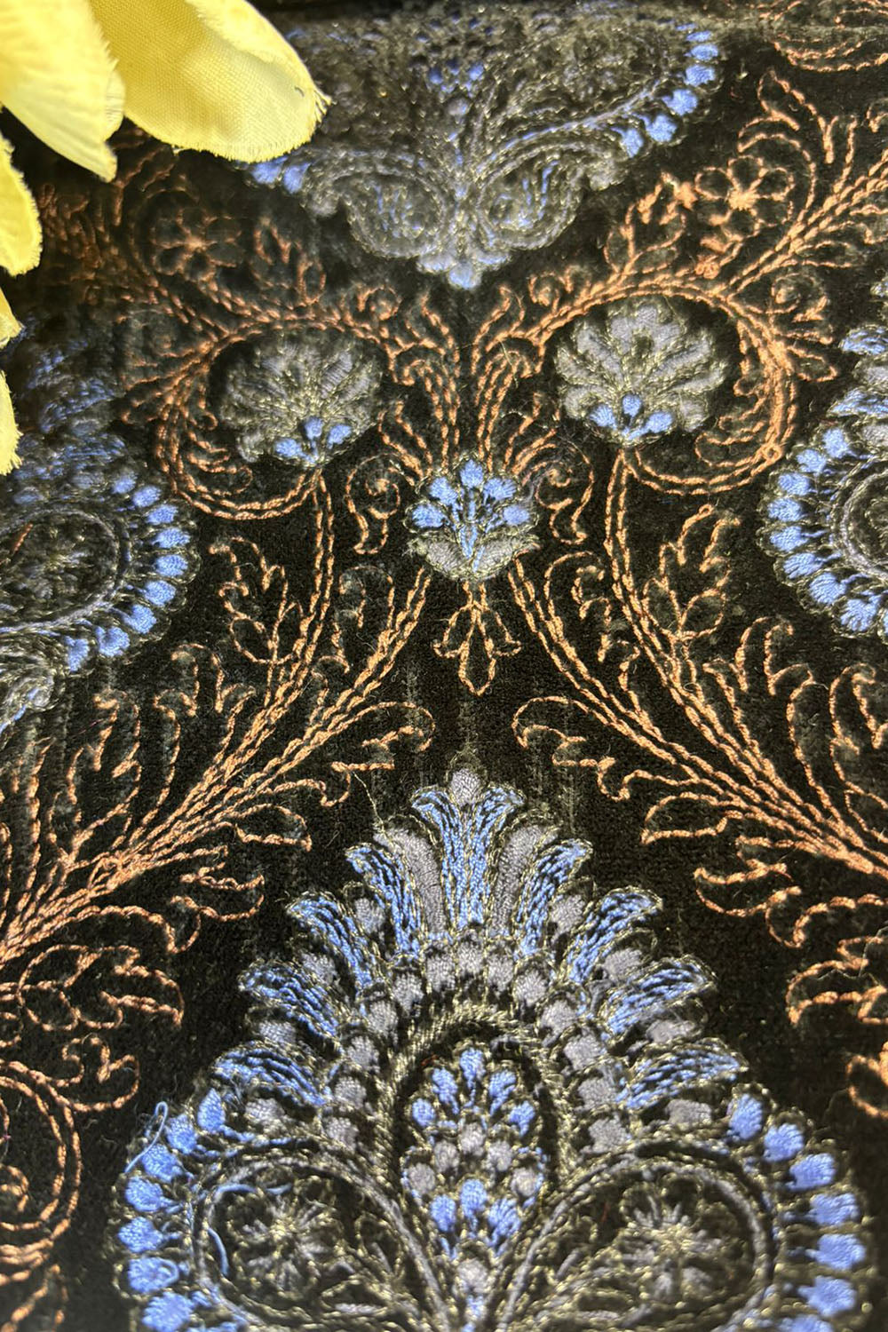 Black Trendy Velvet Embroidered Fabric ( 2.5 Mtr ) - Luxurion World