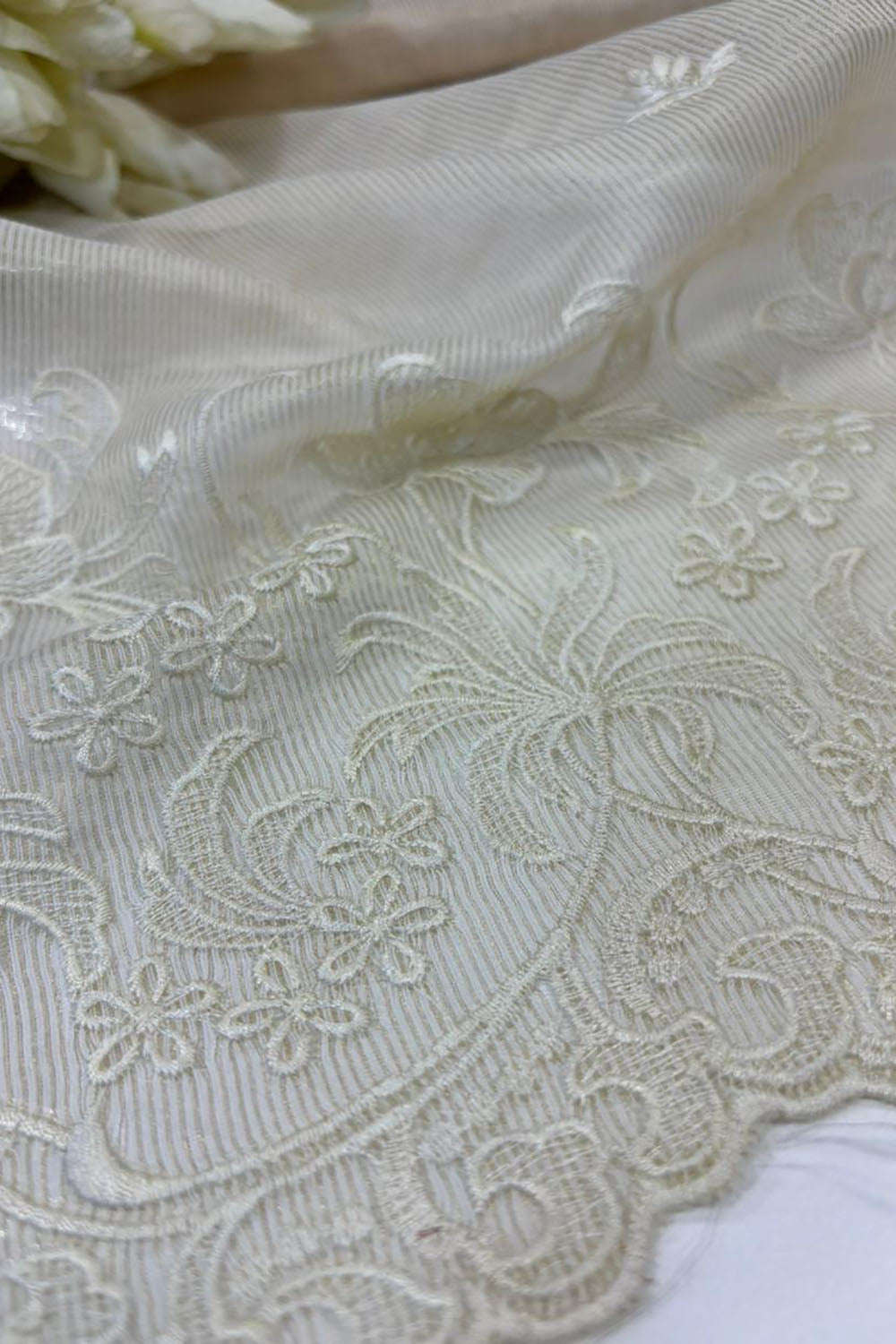 Dyeable Trendy Chanderi Tissue Silk Fabric ( 2.5 Mtr ) - Luxurion World