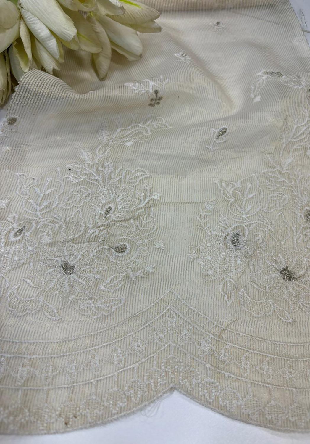 Dyeable Trendy Chanderi Tissue Silk Fabric ( 2.5 Mtr ) - Luxurion World