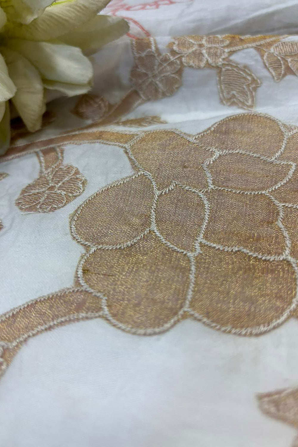 Dyeable Trendy Chanderi Applique Mul Fabric ( 1 Mtr ) - Luxurion World