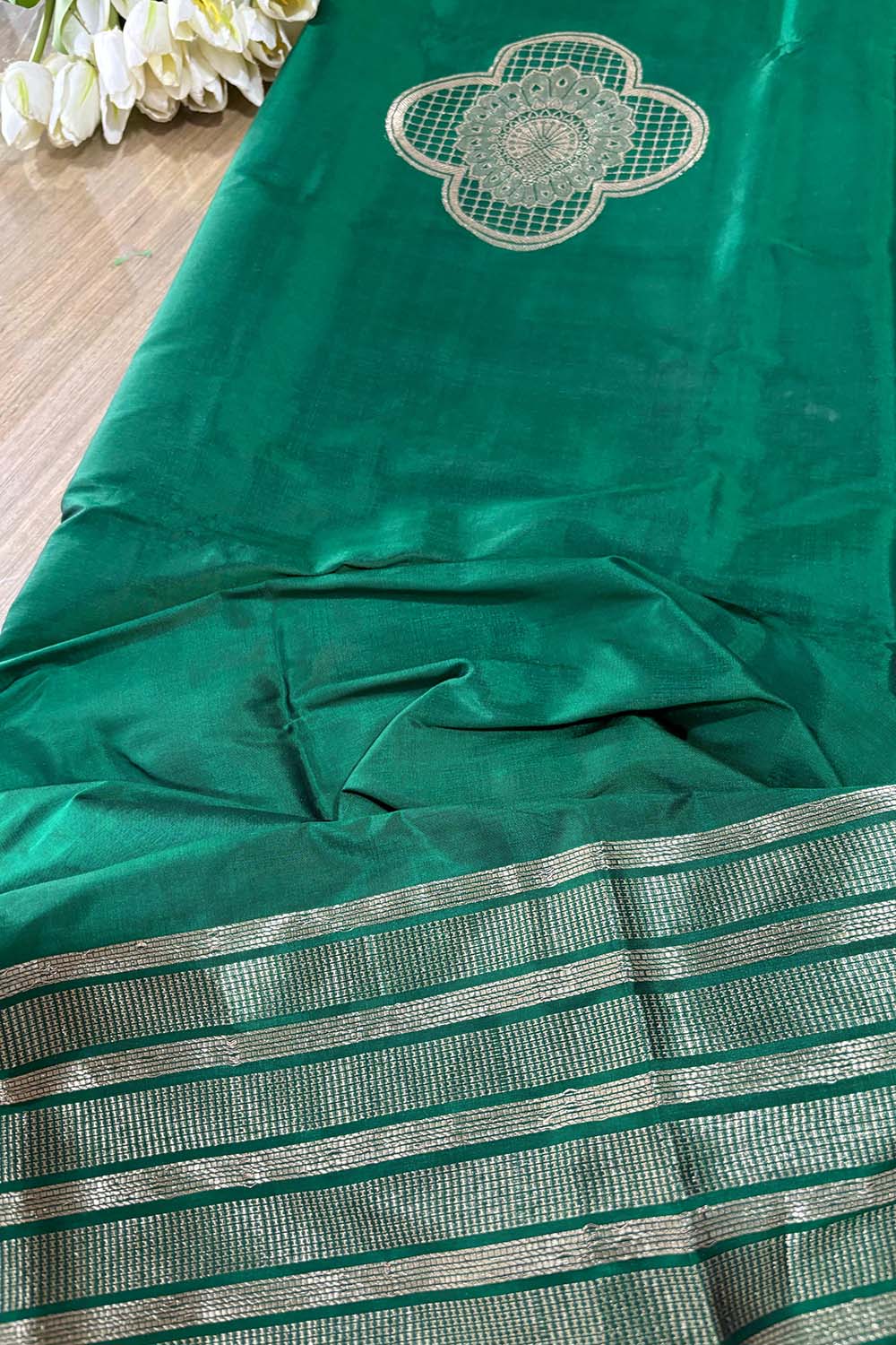 Green Handloom Banarasi Pure Katan Silk Cordset - Luxurion World