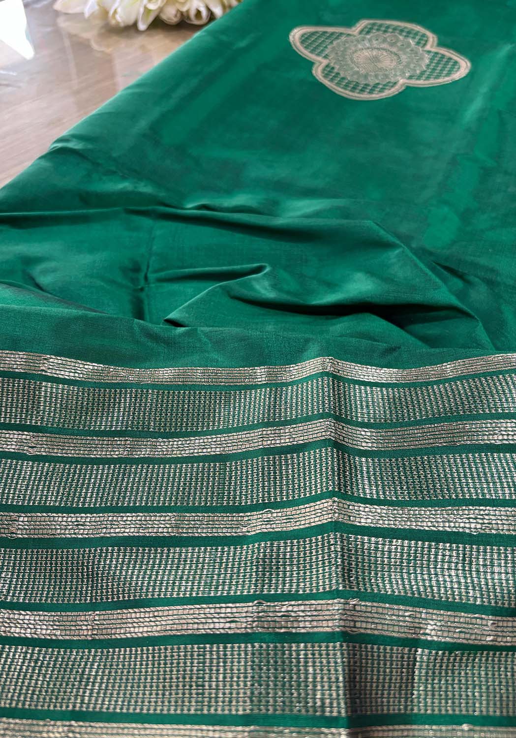 Green Handloom Banarasi Pure Katan Silk Cordset - Luxurion World