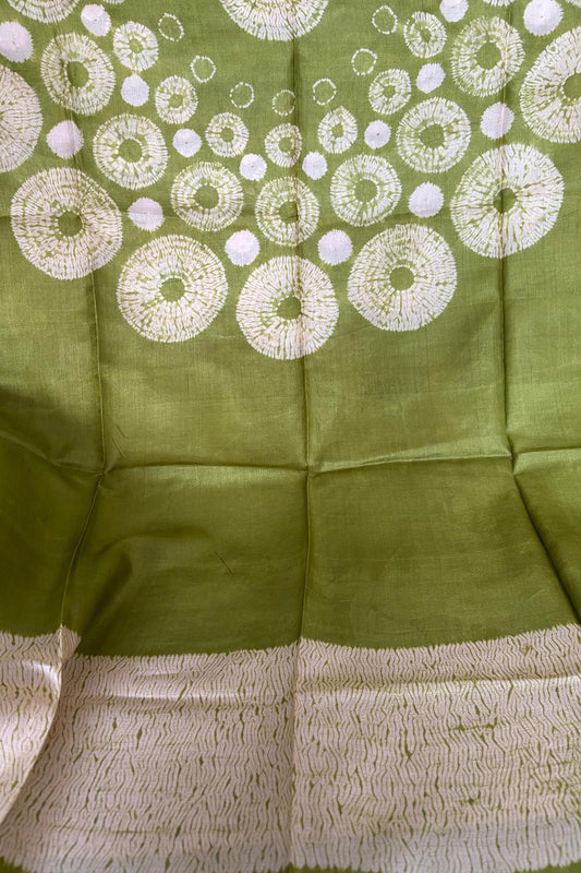 Green Shibori Tie N Dye Pure Tussar Silk Hand Needle Work Kaftan - Luxurion World