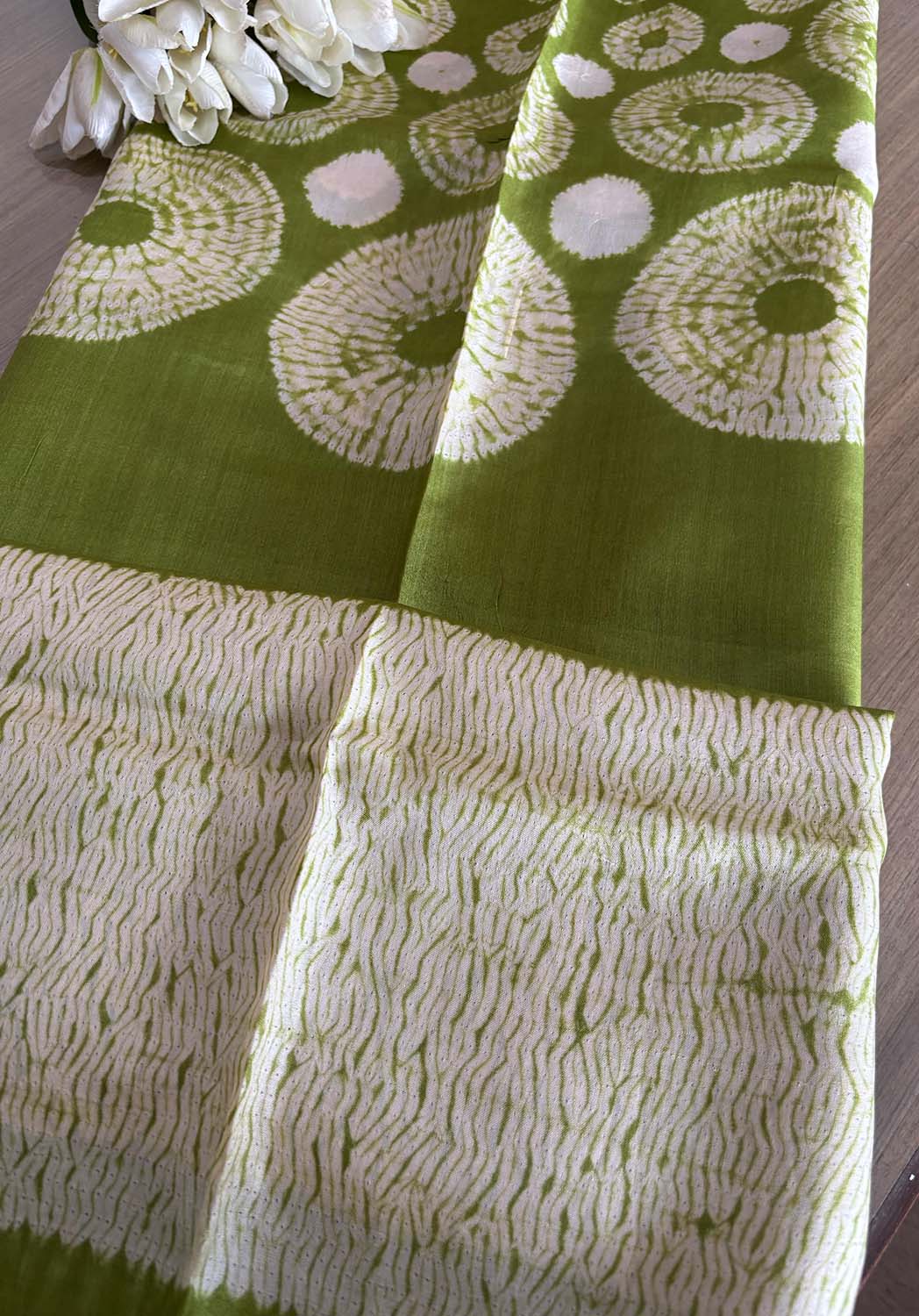 Green Shibori Tie N Dye Pure Tussar Silk Hand Needle Work Kaftan - Luxurion World