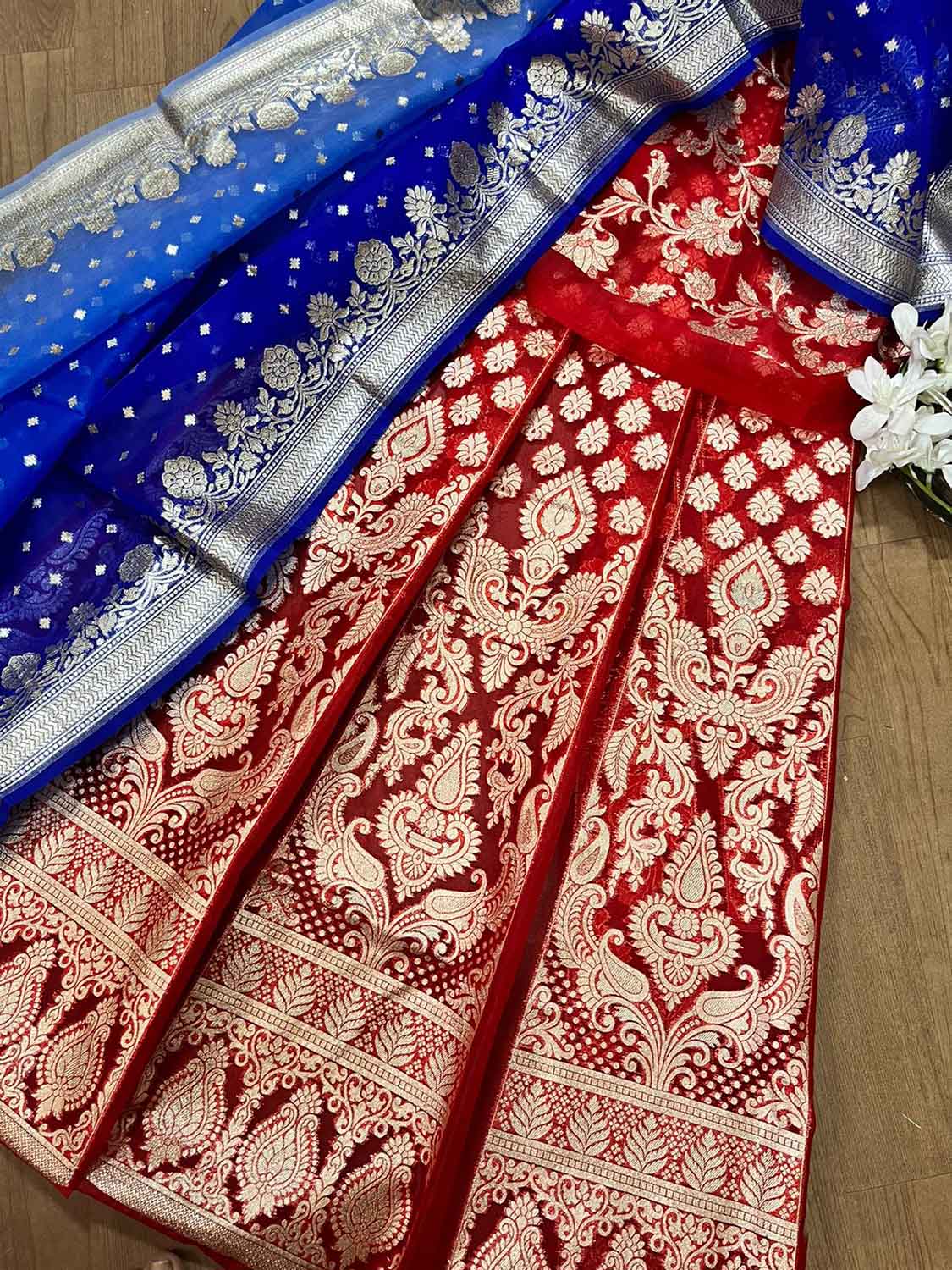Exquisite Red Banarasi Organza Silk Lehenga: Timeless Elegance - Luxurion World