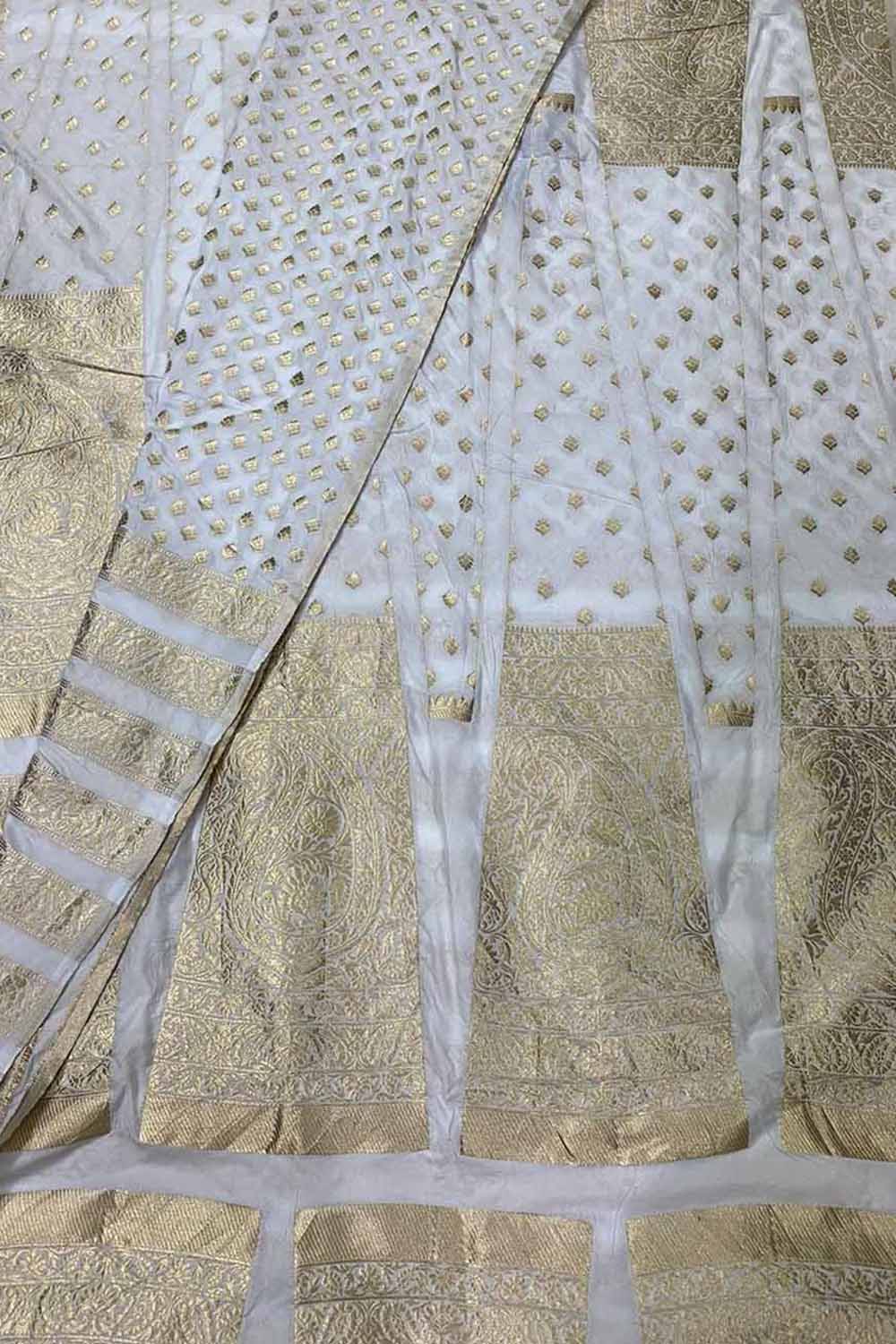 Exquisite Dyeable Banarasi Silk Lehenga Set - Luxurion World