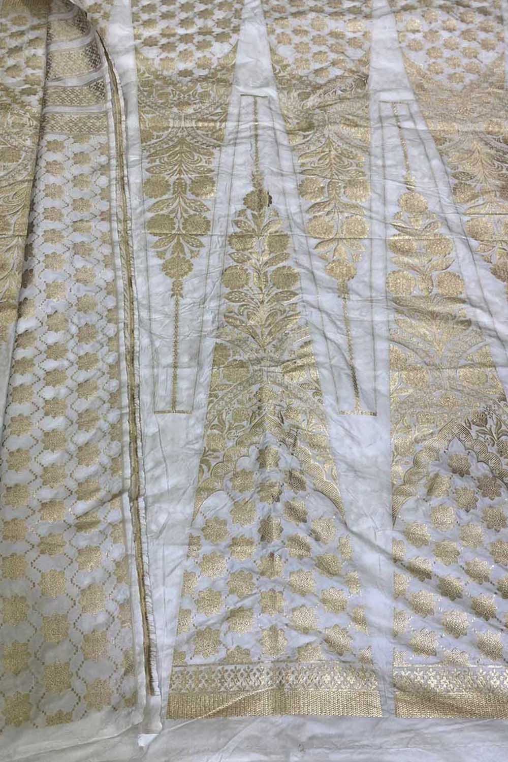 Stunning Dyeable Banarasi Silk Lehenga Set - Luxurion World