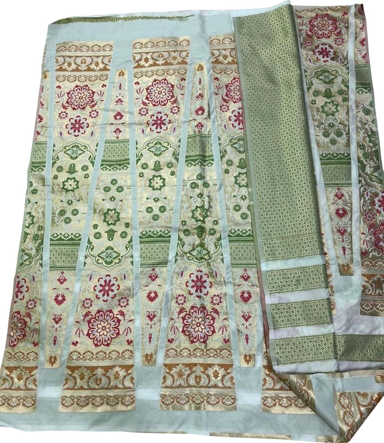 Stunning Dyeable Banarasi Silk Meenakari Lehenga Set - Luxurion World