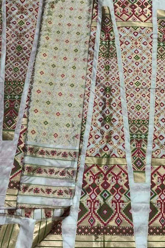 Stunning Dyeable Banarasi Silk Meenakari Lehenga Set - Luxurion World