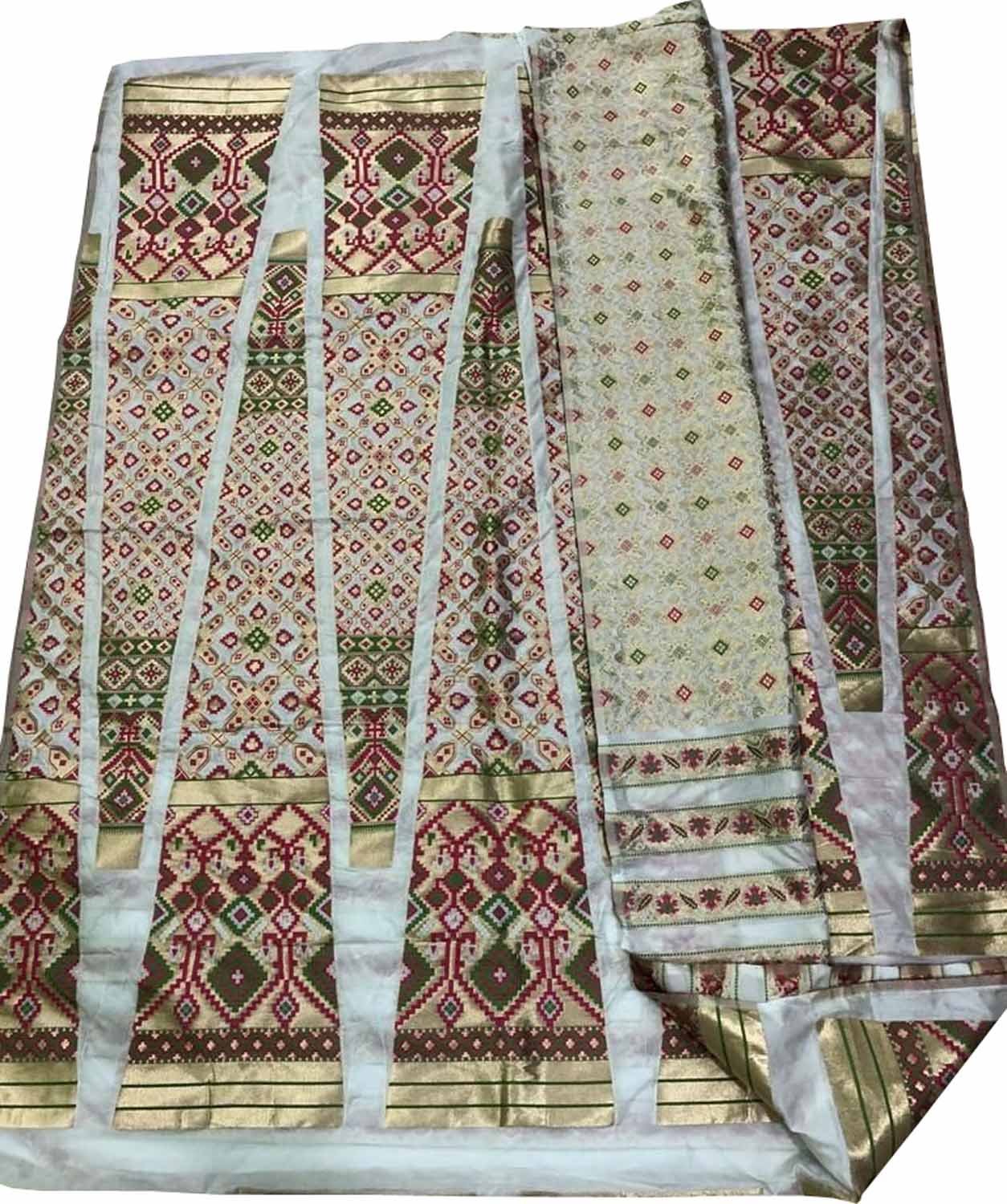 Stunning Dyeable Banarasi Silk Meenakari Lehenga Set - Luxurion World