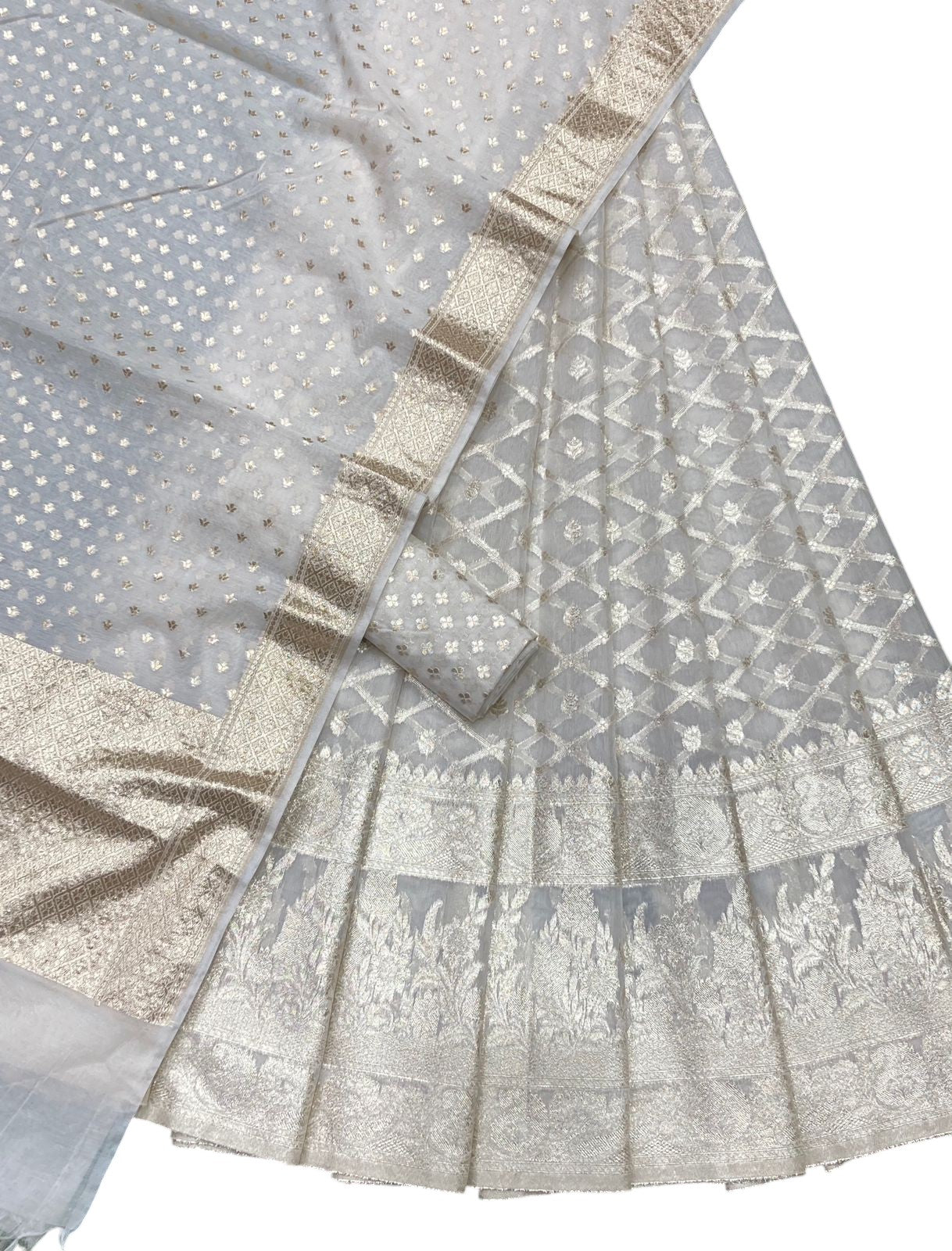 Dyeable Banarasi Chanderi Silk Unstitched Lehenga Set - Luxurion World