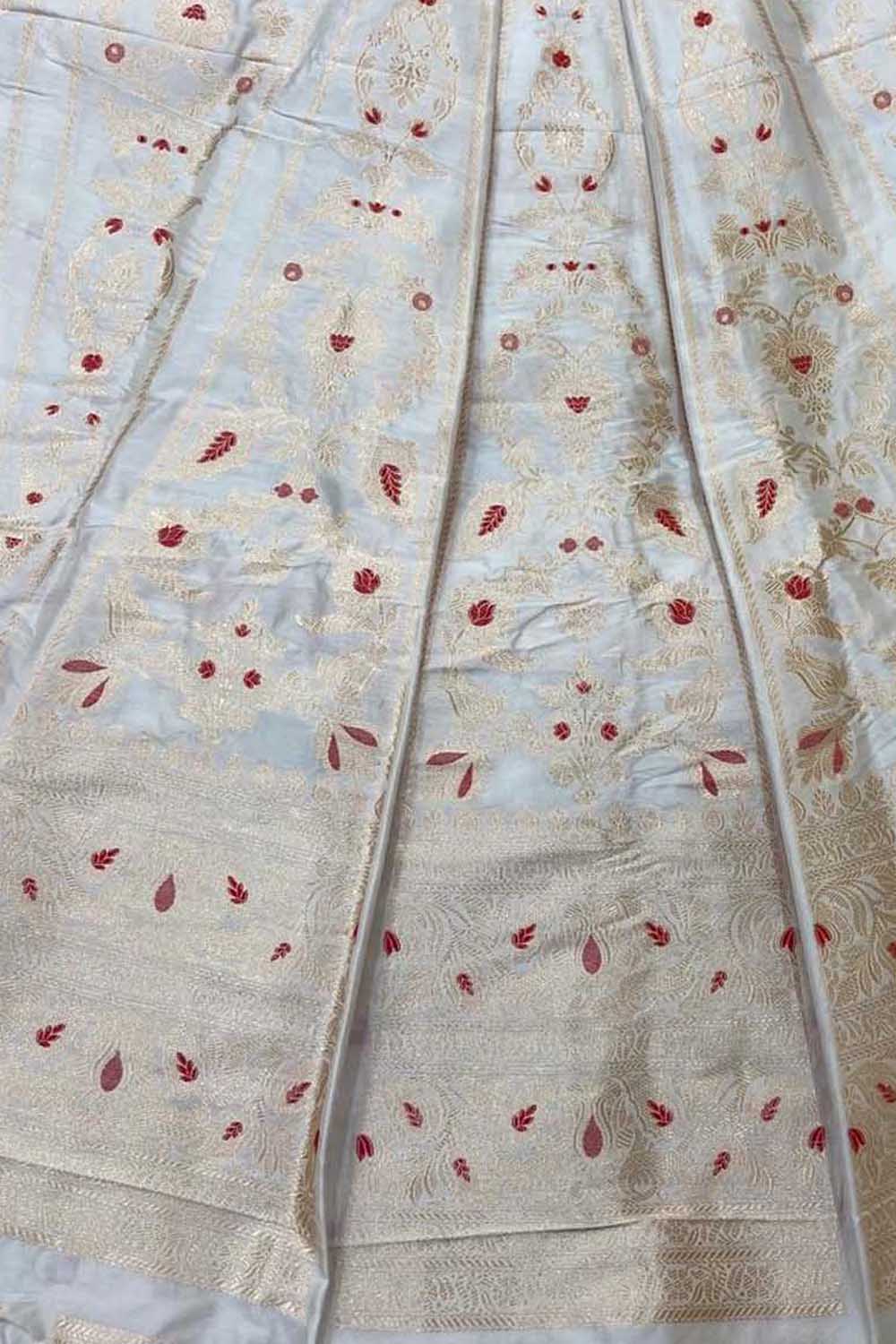 Elegant Off White Banarasi Silk Lehenga Set - Luxurion World