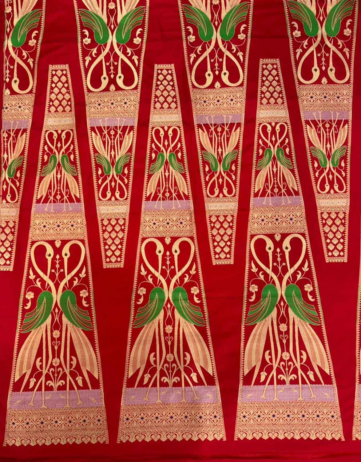 Red Banarasi Handloom Pure Katan Silk Meenakari Lehenga Set - Luxurion World