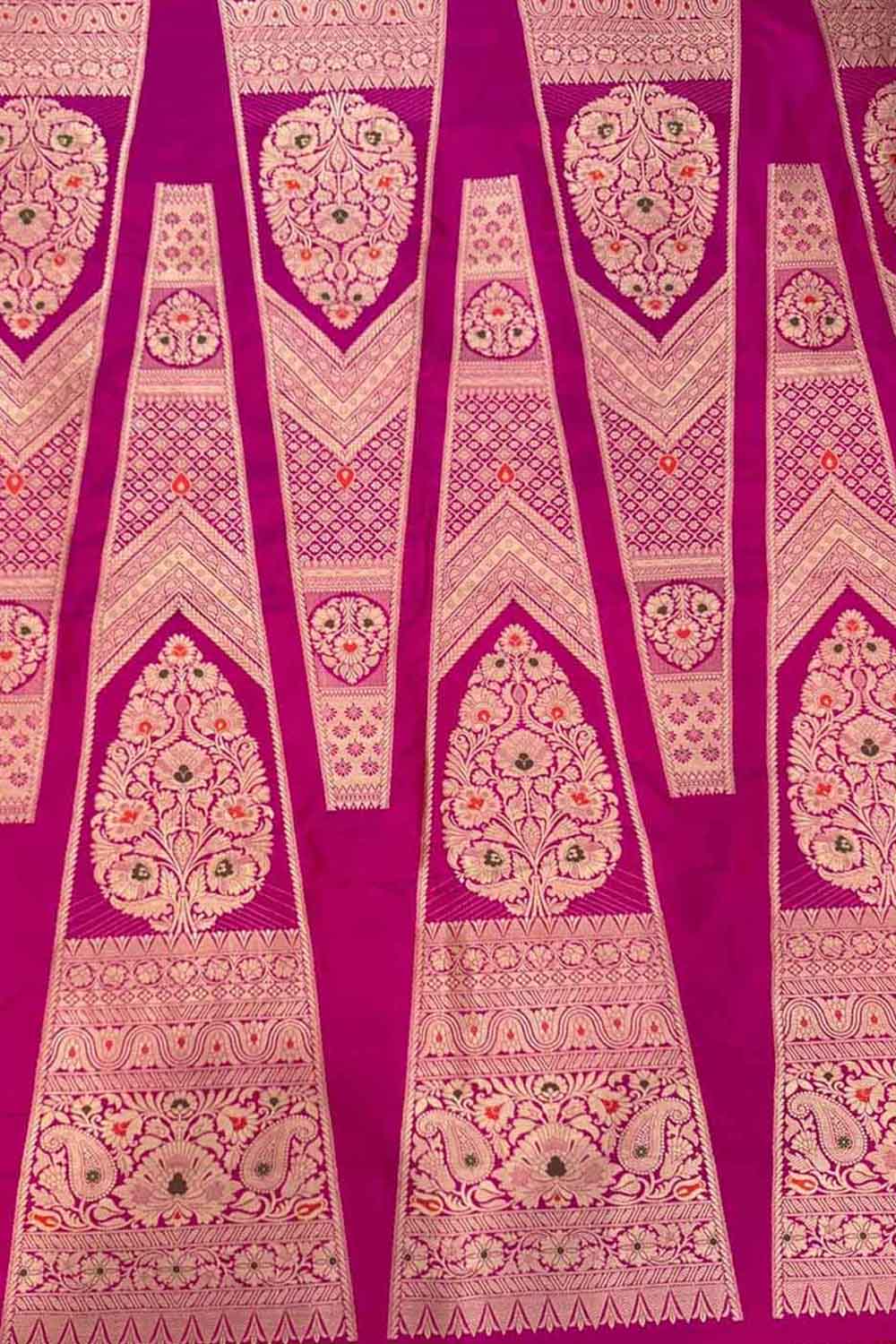 Beautiful Pink Banarasi Handloom Pure Katan Silk Meenakari Lehenga Set - Luxurion World