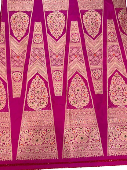 Beautiful Pink Banarasi Handloom Pure Katan Silk Meenakari Lehenga Set - Luxurion World