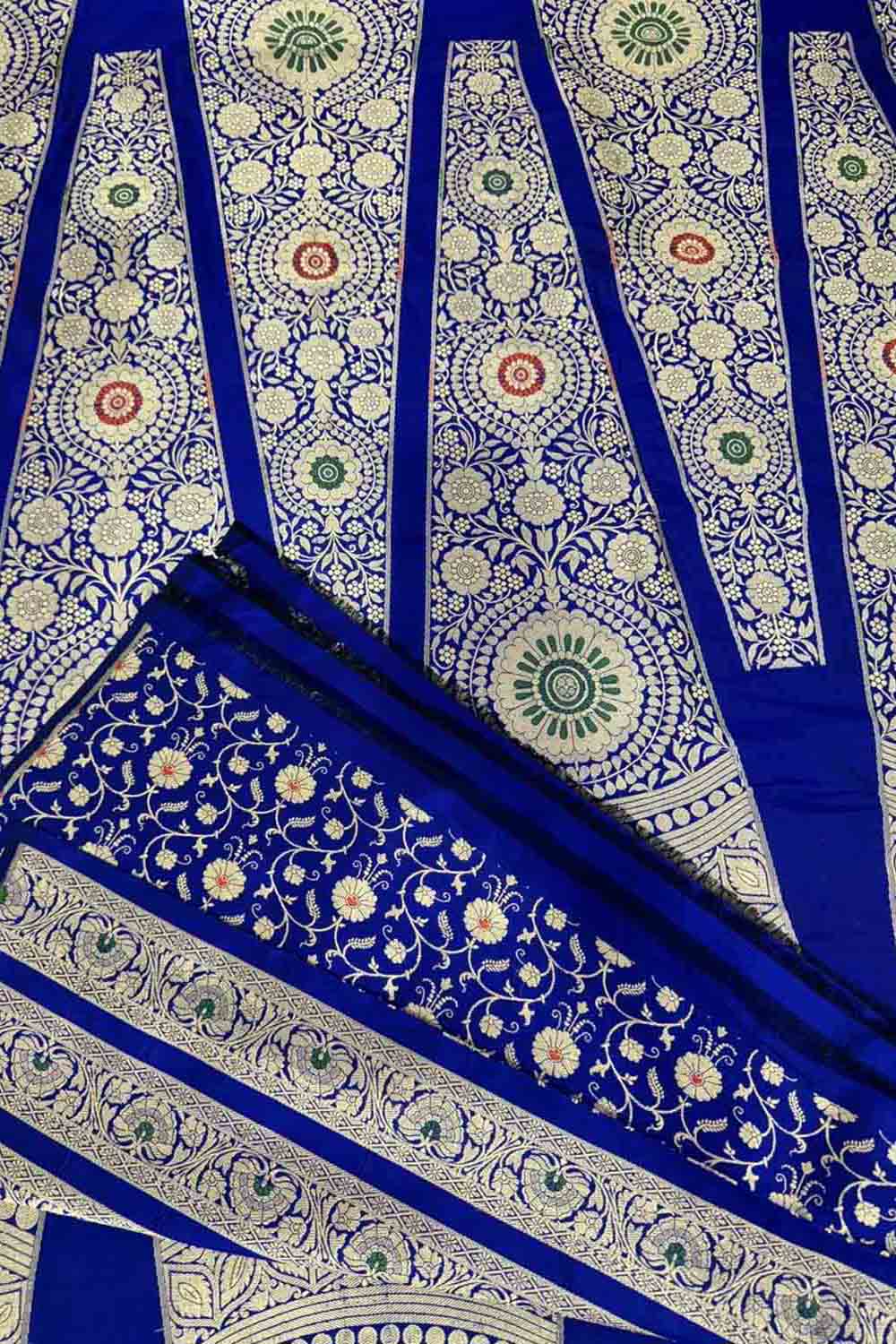 Exquisite Blue Banarasi Handloom Pure Katan Silk Meenakari Lehenga Set - Luxurion World