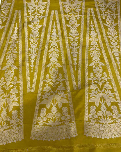 Green Banarasi Handloom Pure Katan Silk Lehenga Set - Luxurion World