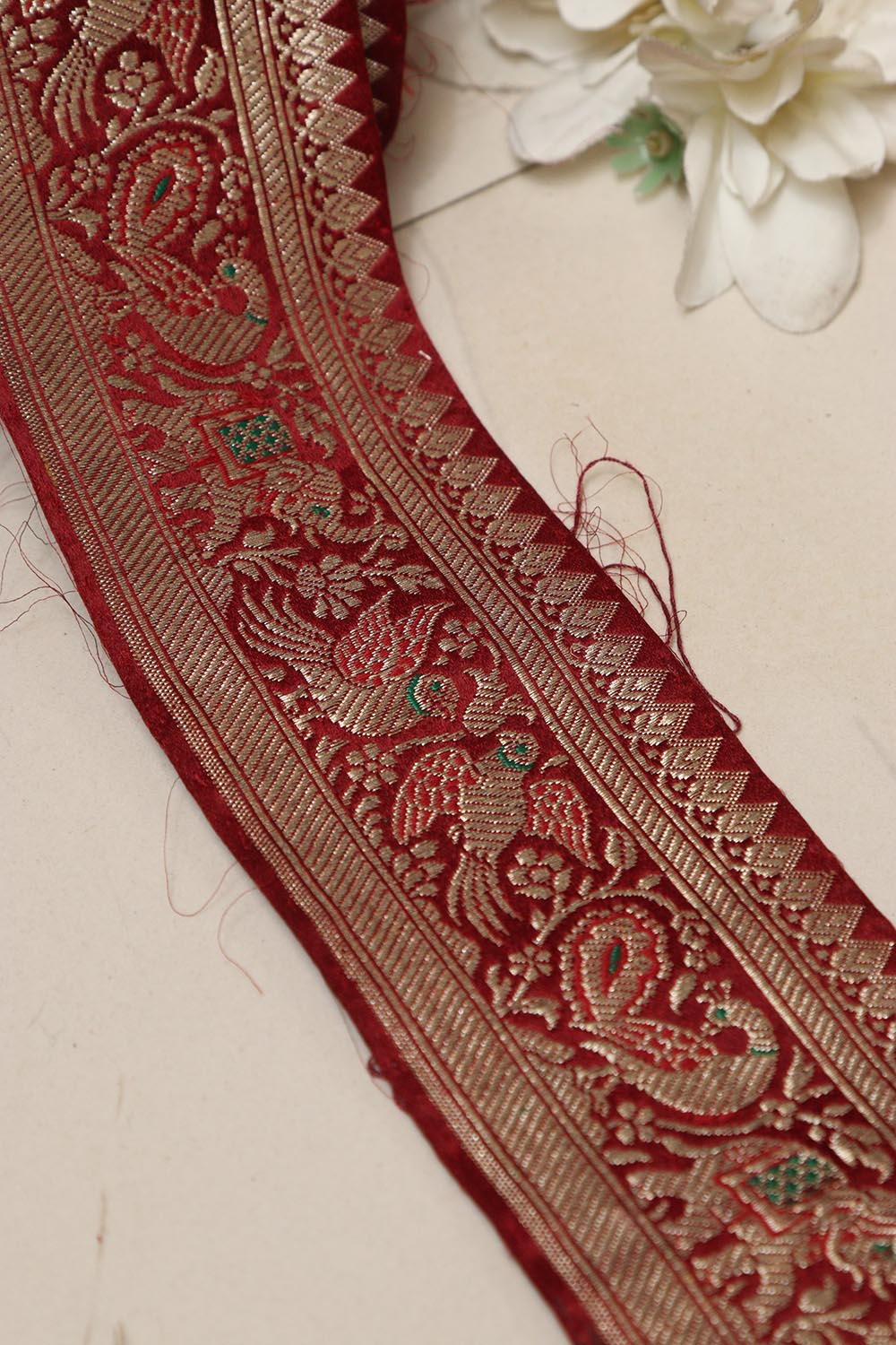 Red Banarasi Handloom Vintage Pure Silk Border Lace ( 1 Mtr ) - Luxurion World