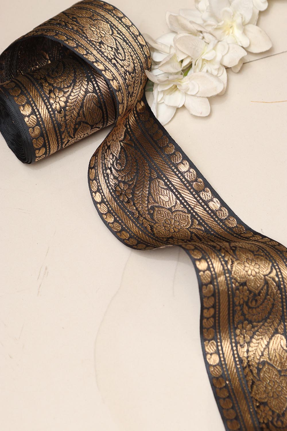 Black Banarasi Handloom Vintage Pure Silk Border Lace ( 1 Mtr ) - Luxurion World