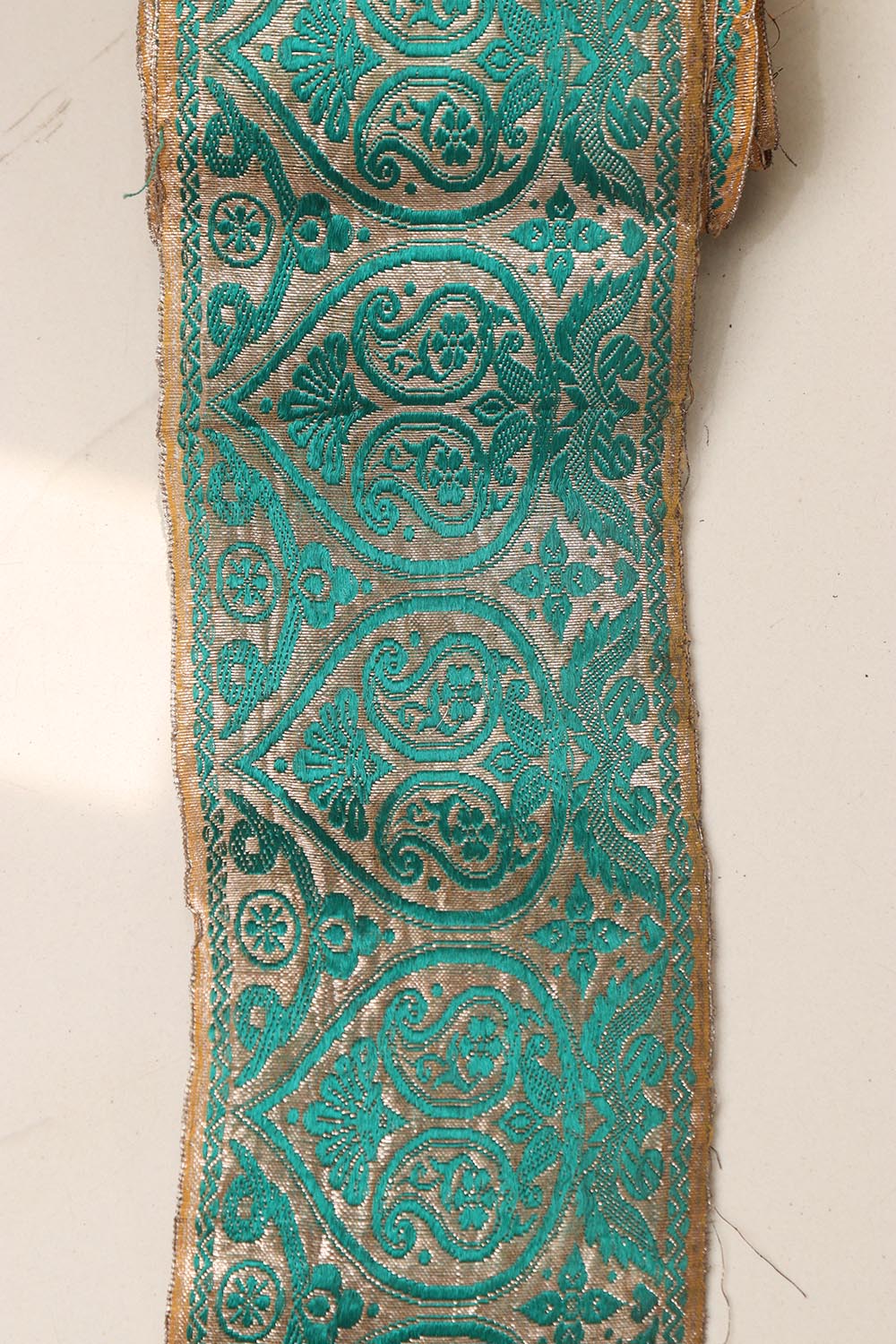 Blue Banarasi Handloom Vintage Pure Silk Border Lace ( 1 Mtr ) - Luxurion World