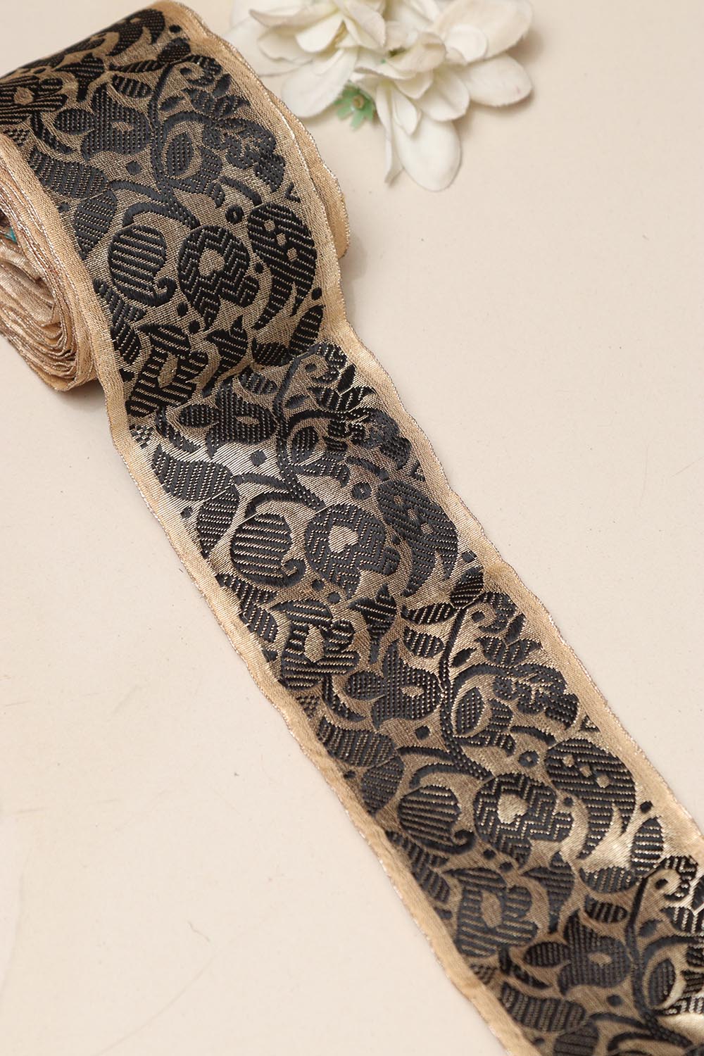 Black Banarasi Handloom Vintage Pure Silk Border Lace ( 1 Mtr ) - Luxurion World