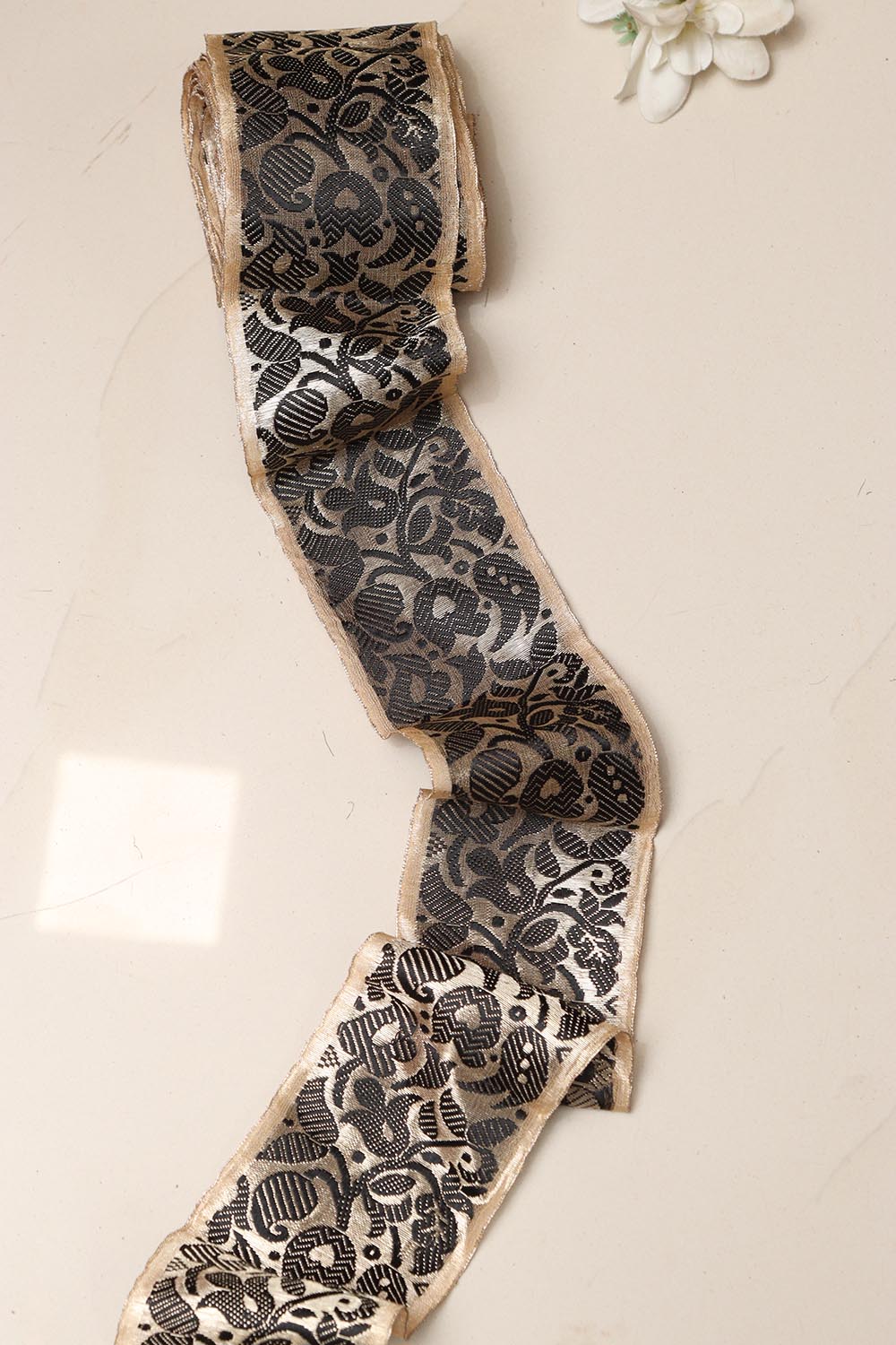 Black Banarasi Handloom Vintage Pure Silk Border Lace ( 1 Mtr ) - Luxurion World